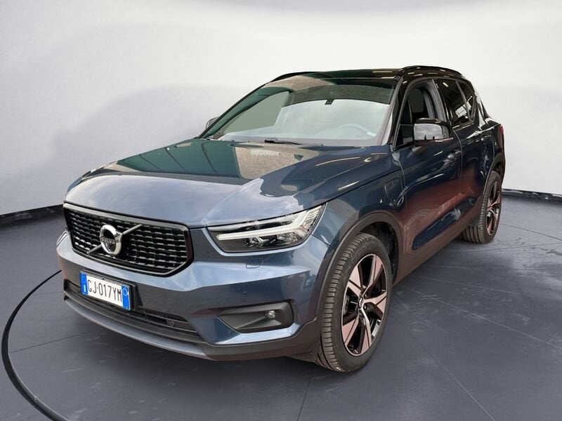 concessionaria volvo xc40 xc40 t5 plug-in recharge r-design