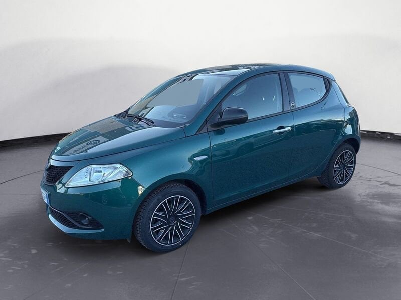 concessionaria lancia ypsilon 1.2 69 cv 5 porte gpl ecochic gold